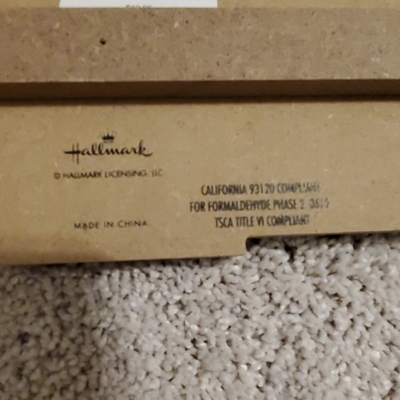 NWT HALLMARK WOOD DECOR - Picture 2 of 3
